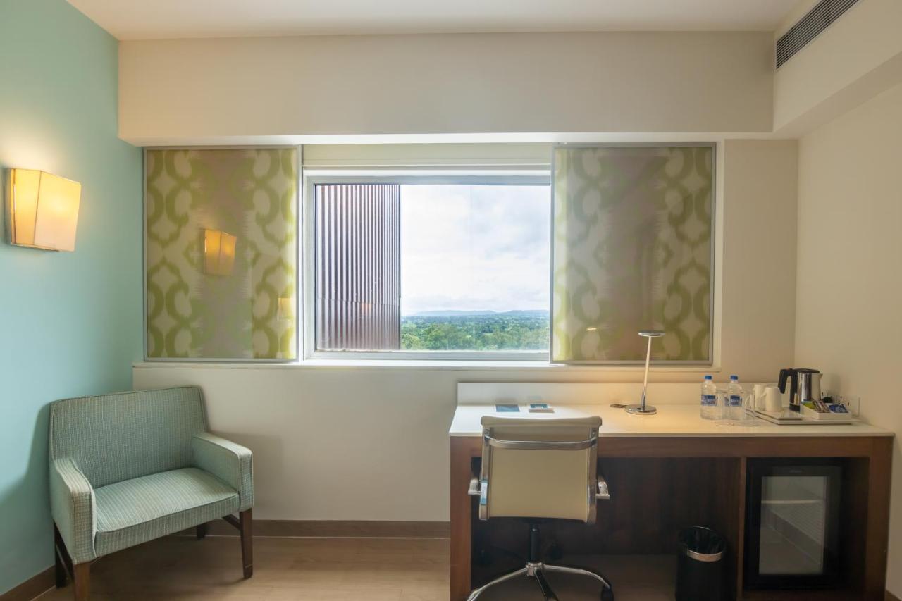 Отель Fairfield By Marriott Belagavi Экстерьер фото